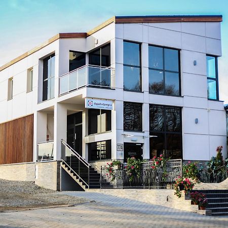 Zajazd U George'A Ziebice Exterior photo